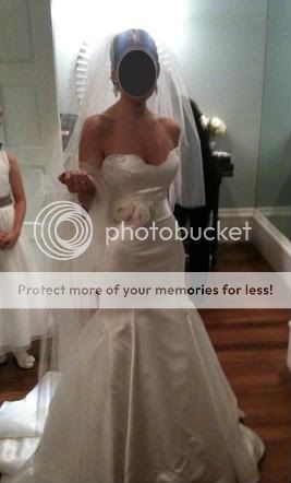 http://i520.photobucket.com/albums/w326/pb2quest4u/Wedding%202012/Wedding%20Day%20Attire/Reem-Acra-Trumpet-Fit-and-Flare-Iri-2.jpg
