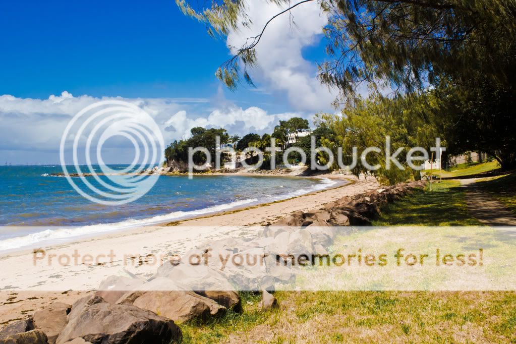 IMAGE: http://i520.photobucket.com/albums/w327/jgarner447/beachf.jpg